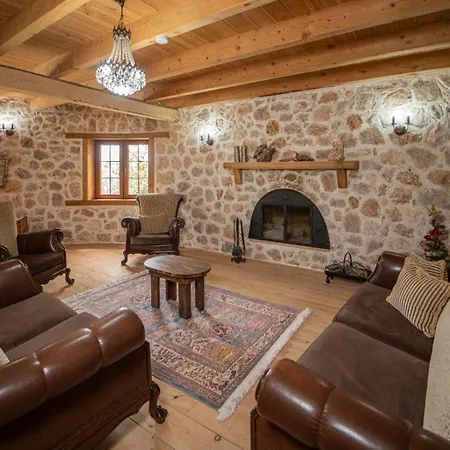 Alemdaroğlu Secret Garden Villa *